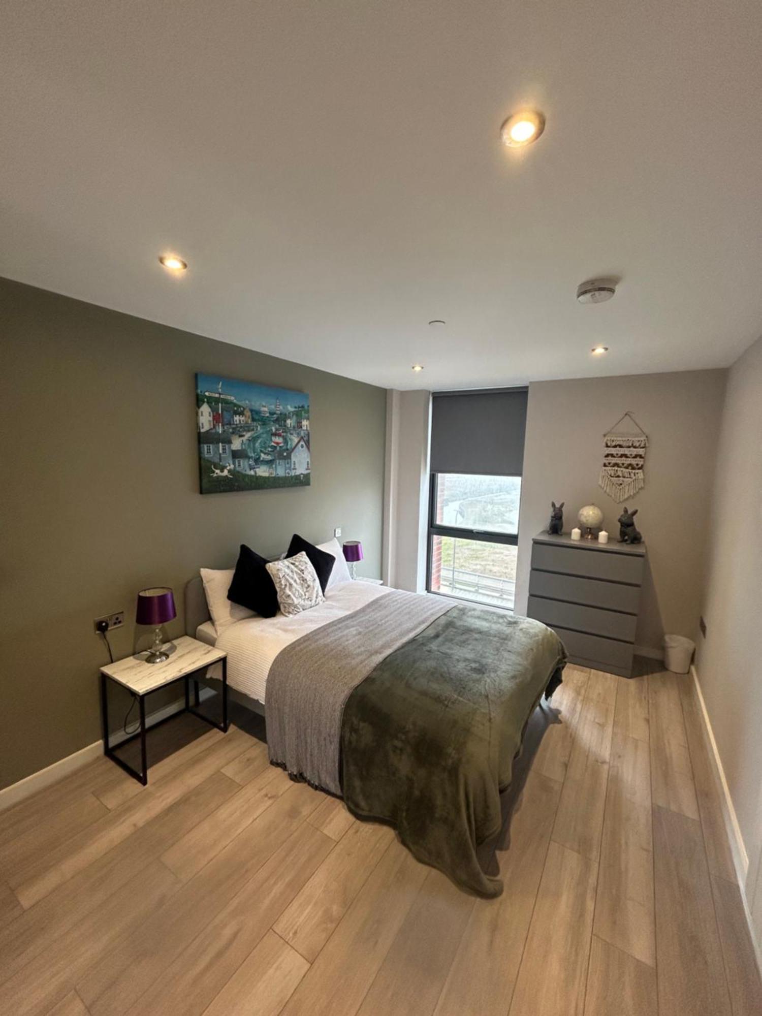 Park Central Liverpool Apartment Bagian luar foto